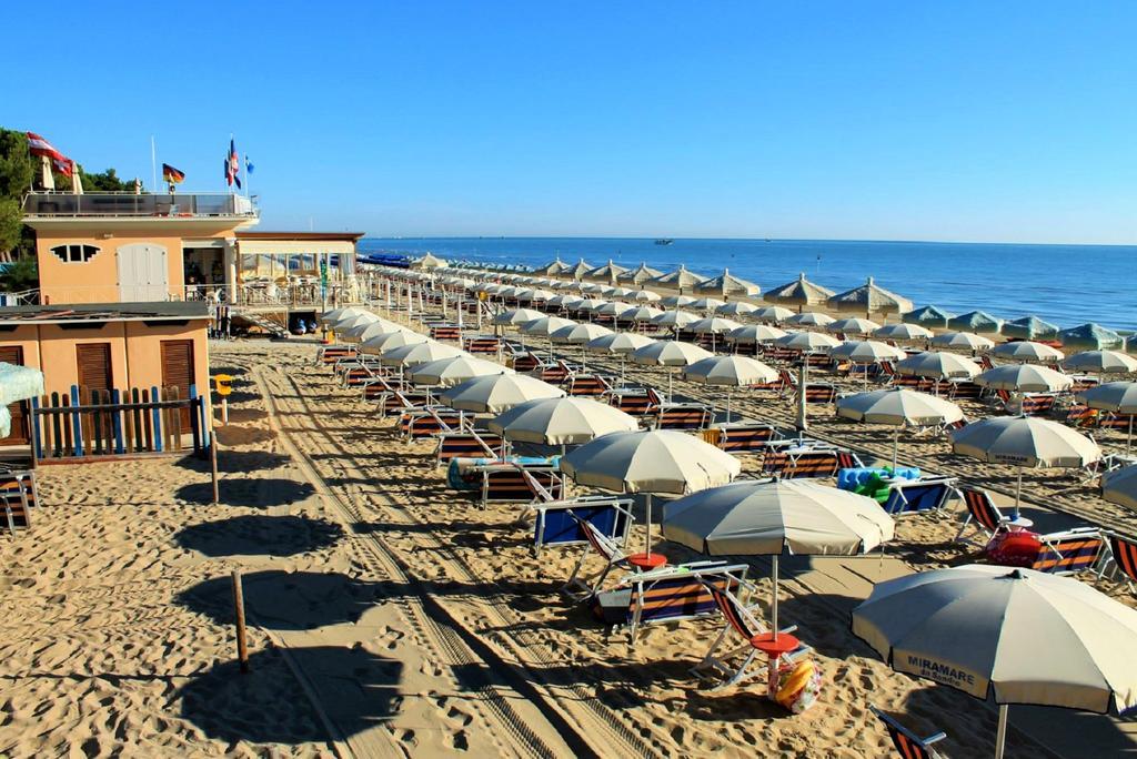 Le Palme 2 Pineto Vacanza エクステリア 写真